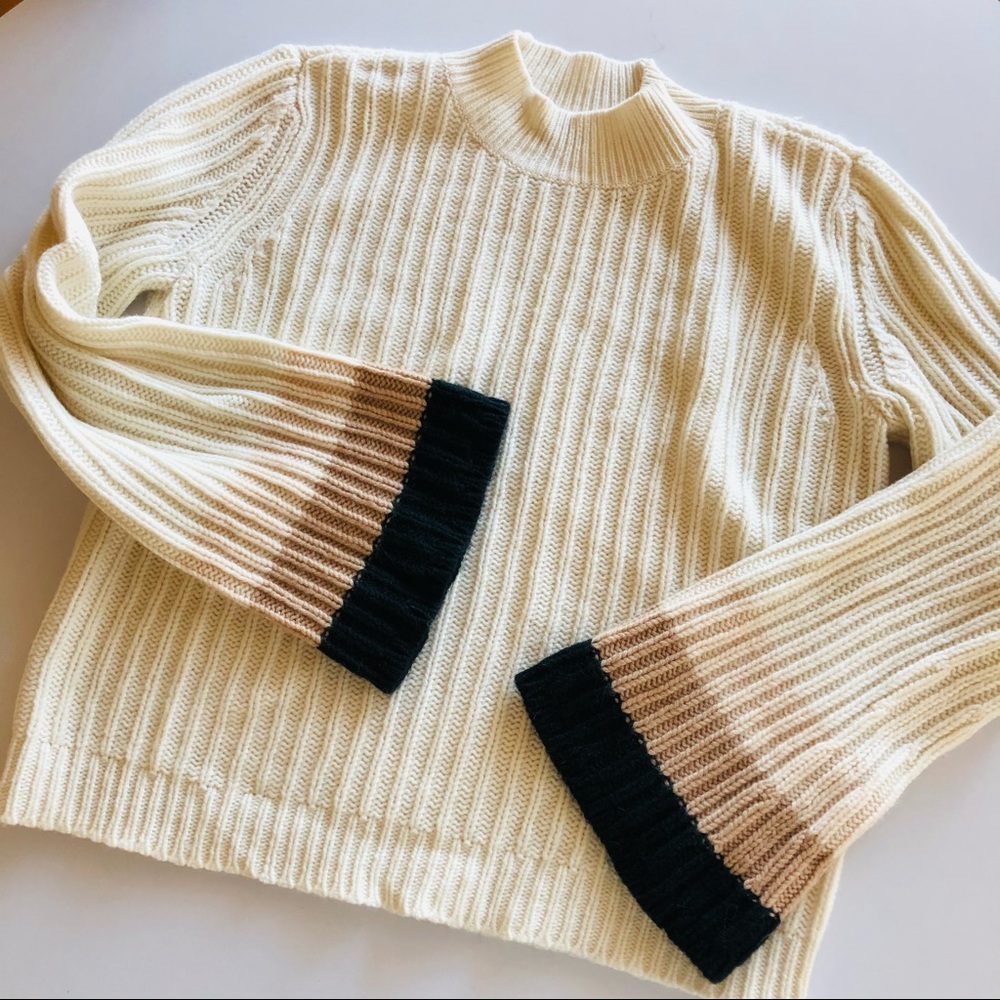 Club Monaco cashmere ivory bell sleeve sweater